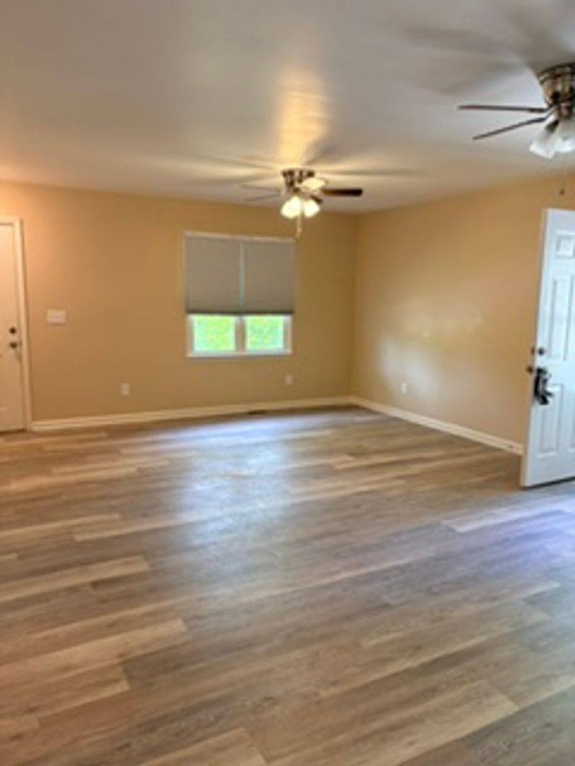 House for rent at 628 Arlington Rd, Greer, SC 29651