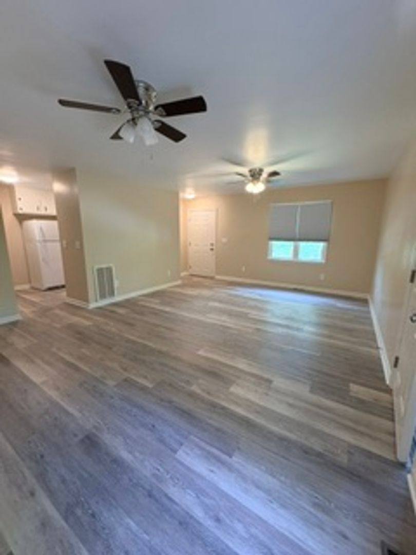 House for rent at 628 Arlington Rd, Greer, SC 29651