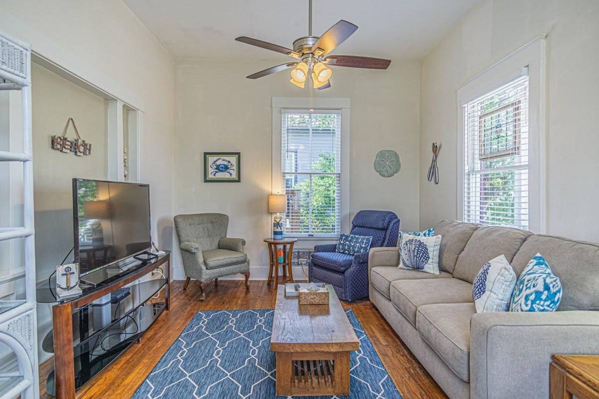 House for rent at 1416 13th St, Galveston, TX 77550