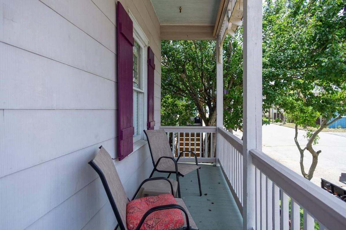 House for rent at 1416 13th St, Galveston, TX 77550