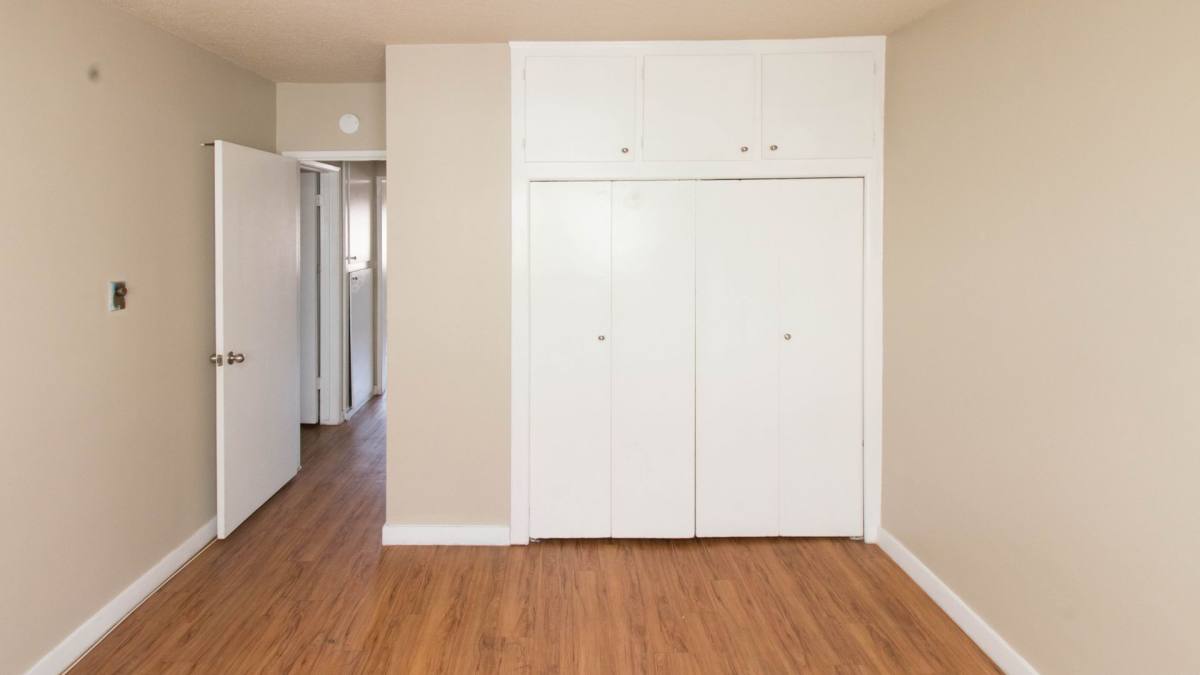 Apartment for rent at 645 Lime Ave, Long Beach, CA 90802