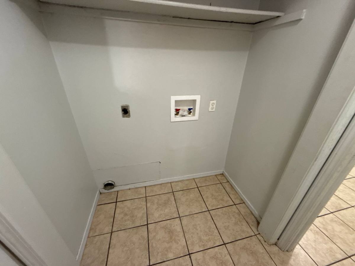 Apartment for rent at 2605 2607 S, Fort Smith, AR 72901