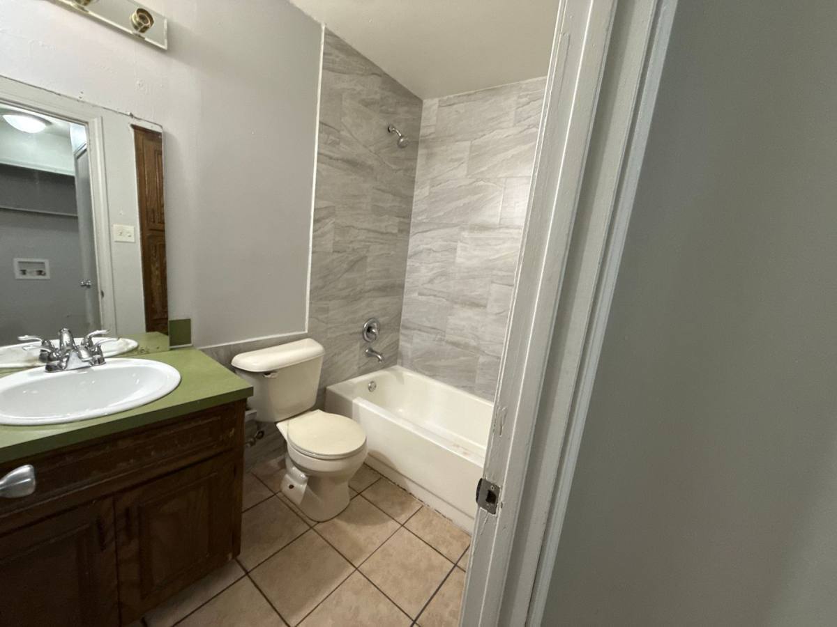 Apartment for rent at 2605 2607 S, Fort Smith, AR 72901