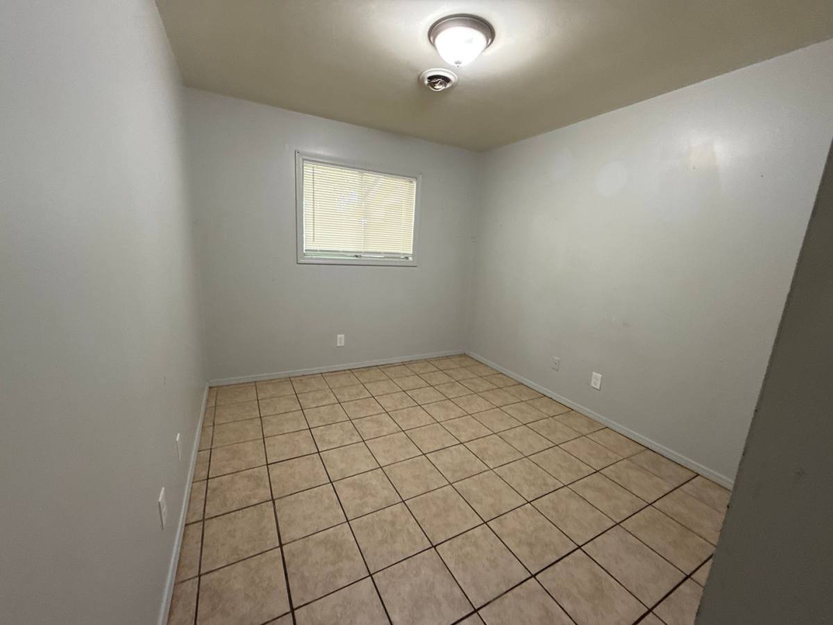 Apartment for rent at 2605 2607 S, Fort Smith, AR 72901