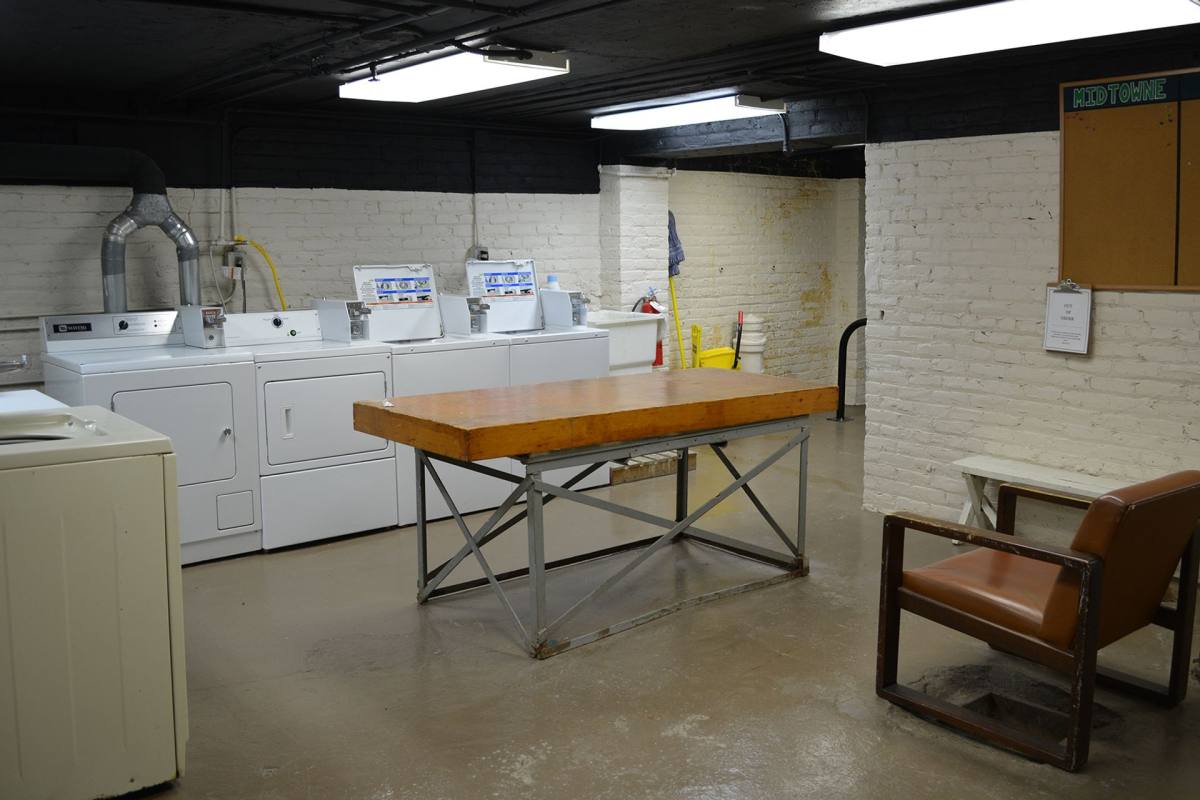 Apartment for rent at 425-431 E Wayne St, Fort Wayne, IN 46802