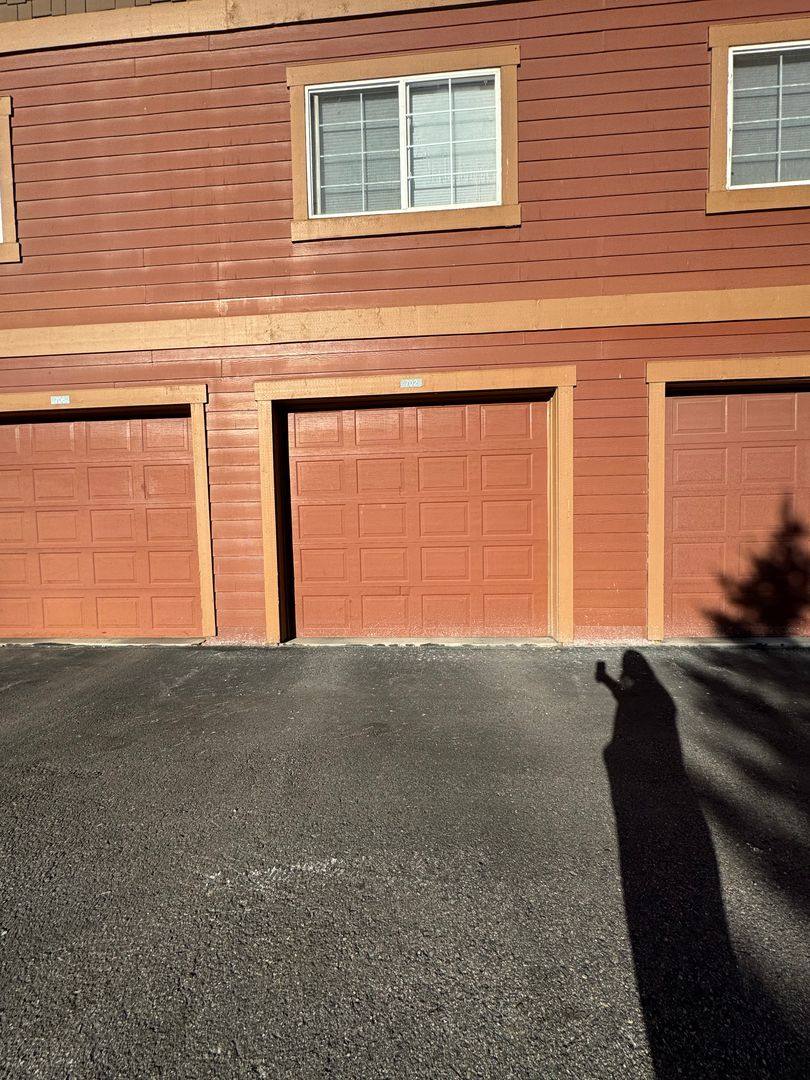 Apartment for rent at 560 River View Dr, New Castle, CO 81647