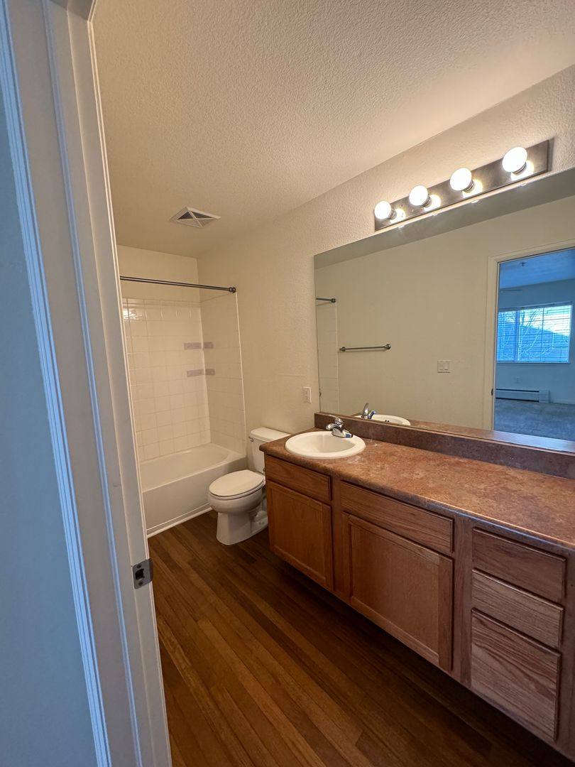 Apartment for rent at 560 River View Dr, New Castle, CO 81647
