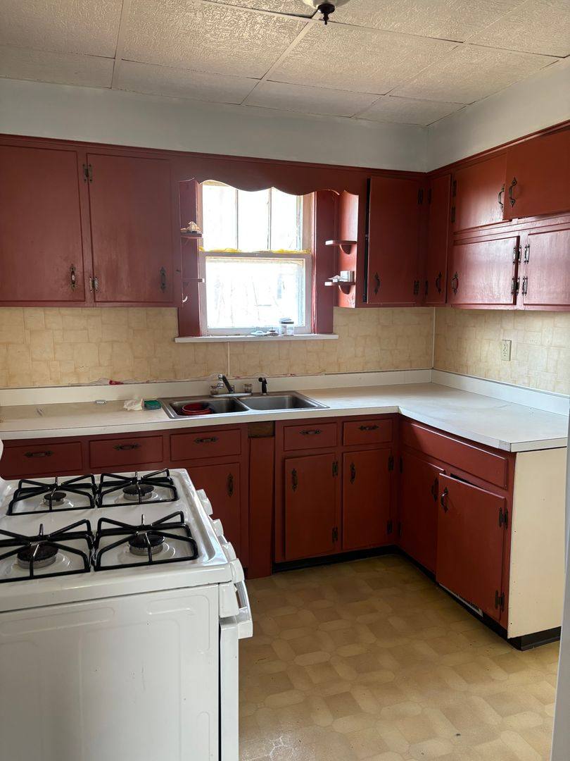 House for rent at 620 E Reynolds St, New Castle, PA 16101