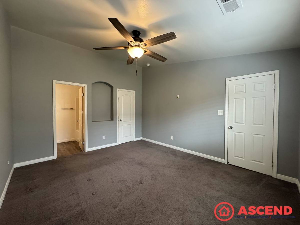 House for rent at 302 Tanner Michael Dr, Bakersfield, CA 93308