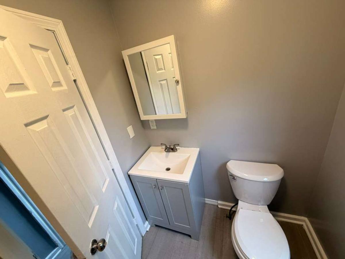 Apartment for rent at 41 New St, Shelton, CT 06484