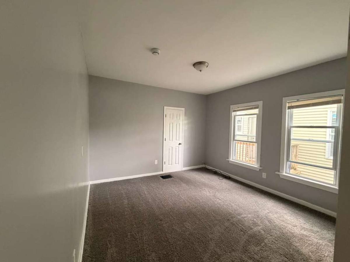 Apartment for rent at 41 New St, Shelton, CT 06484