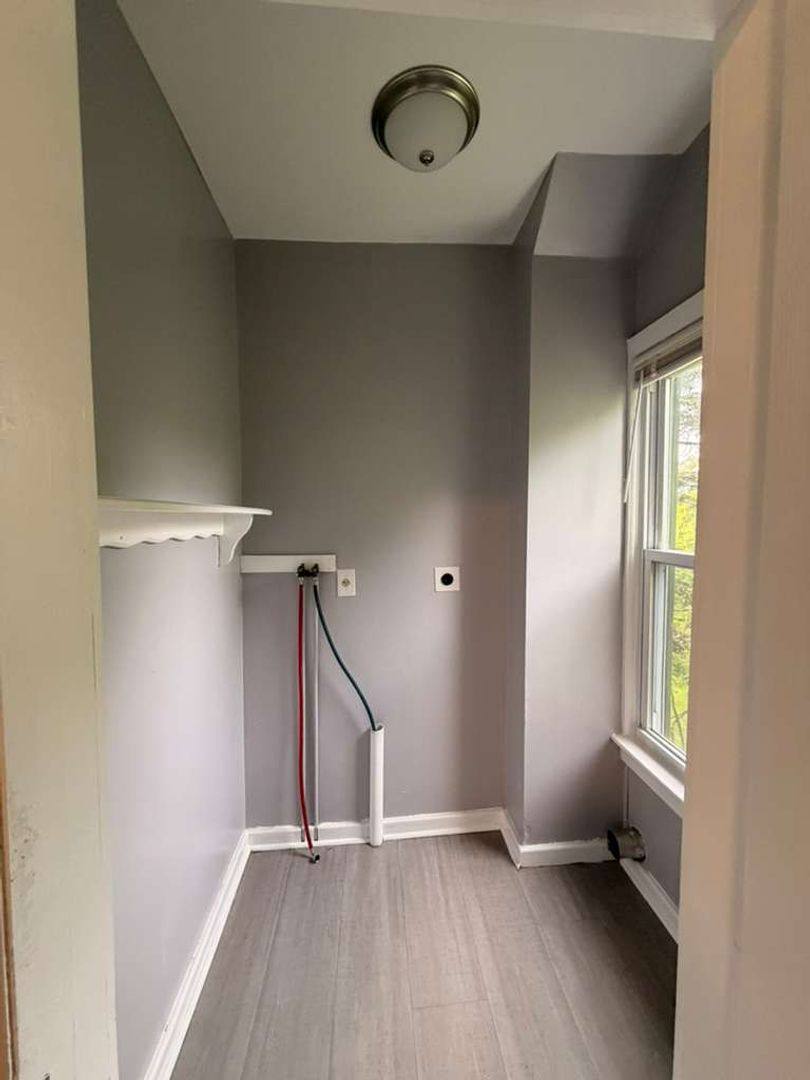 Apartment for rent at 41 New St, Shelton, CT 06484