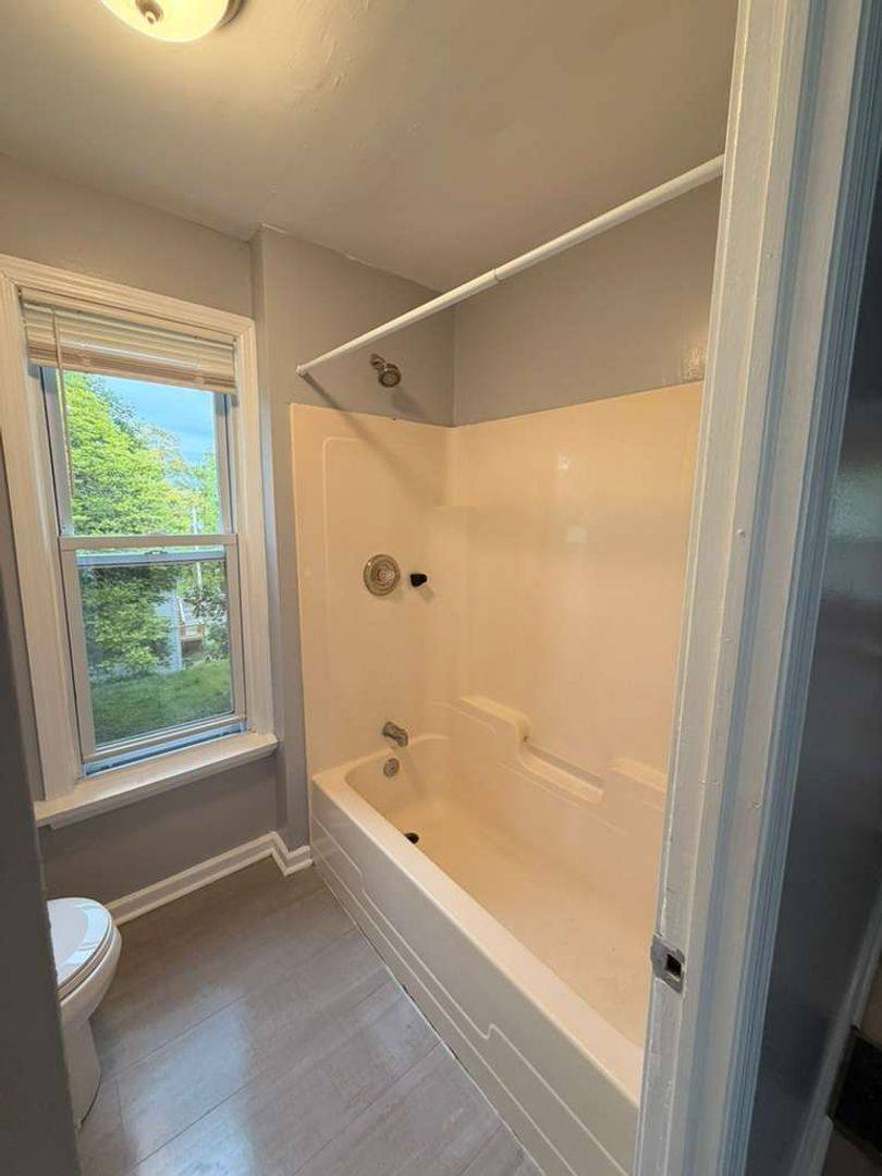 Apartment for rent at 41 New St, Shelton, CT 06484