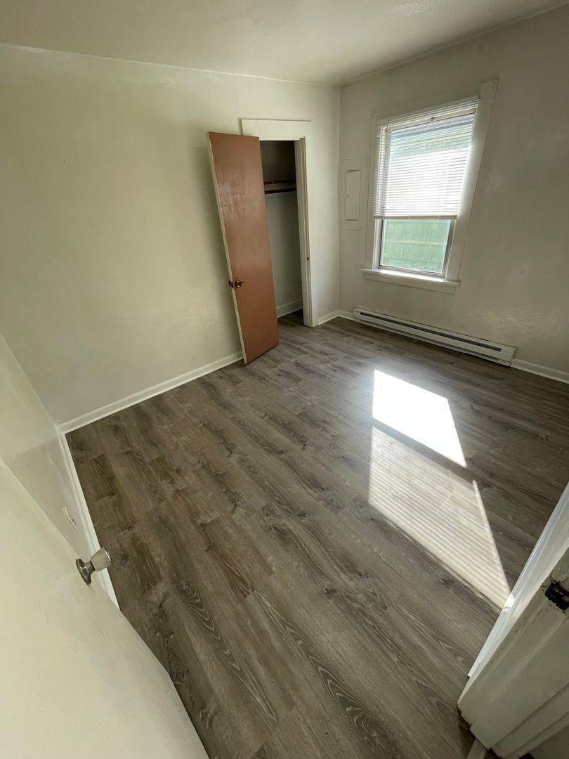 Apartment for rent at 1906 Bay Ave, Aberdeen, WA 98520