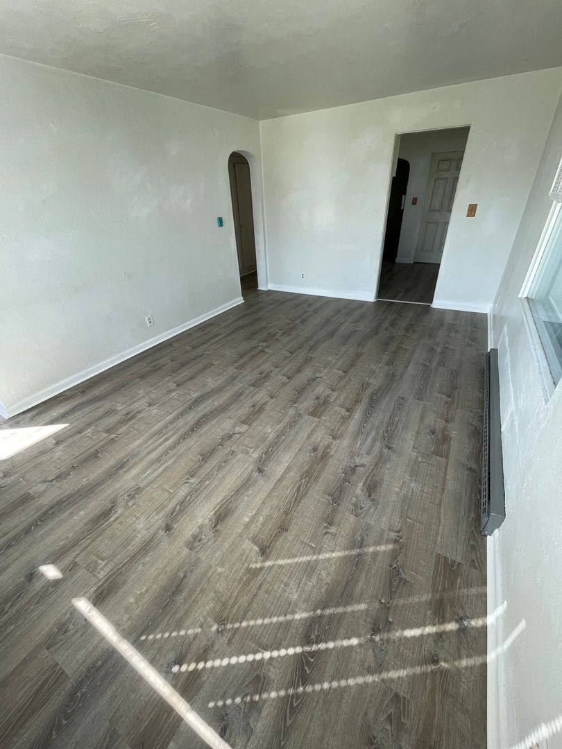 Apartment for rent at 1906 Bay Ave, Aberdeen, WA 98520
