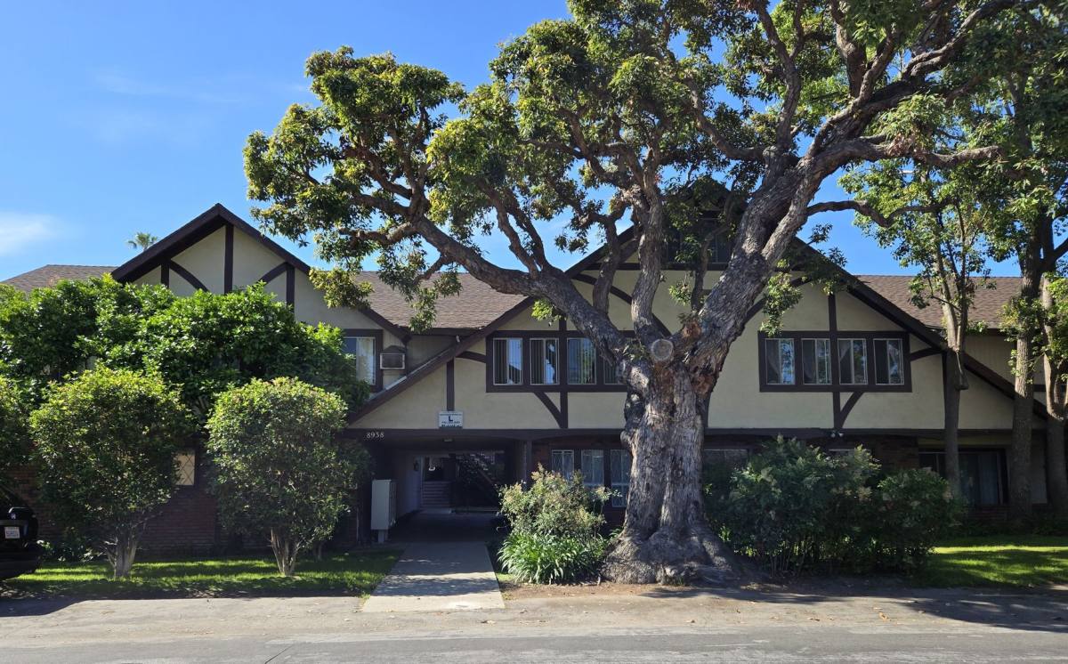Apartment for rent at 8938 Emperor Ave, San Gabriel, CA 91775