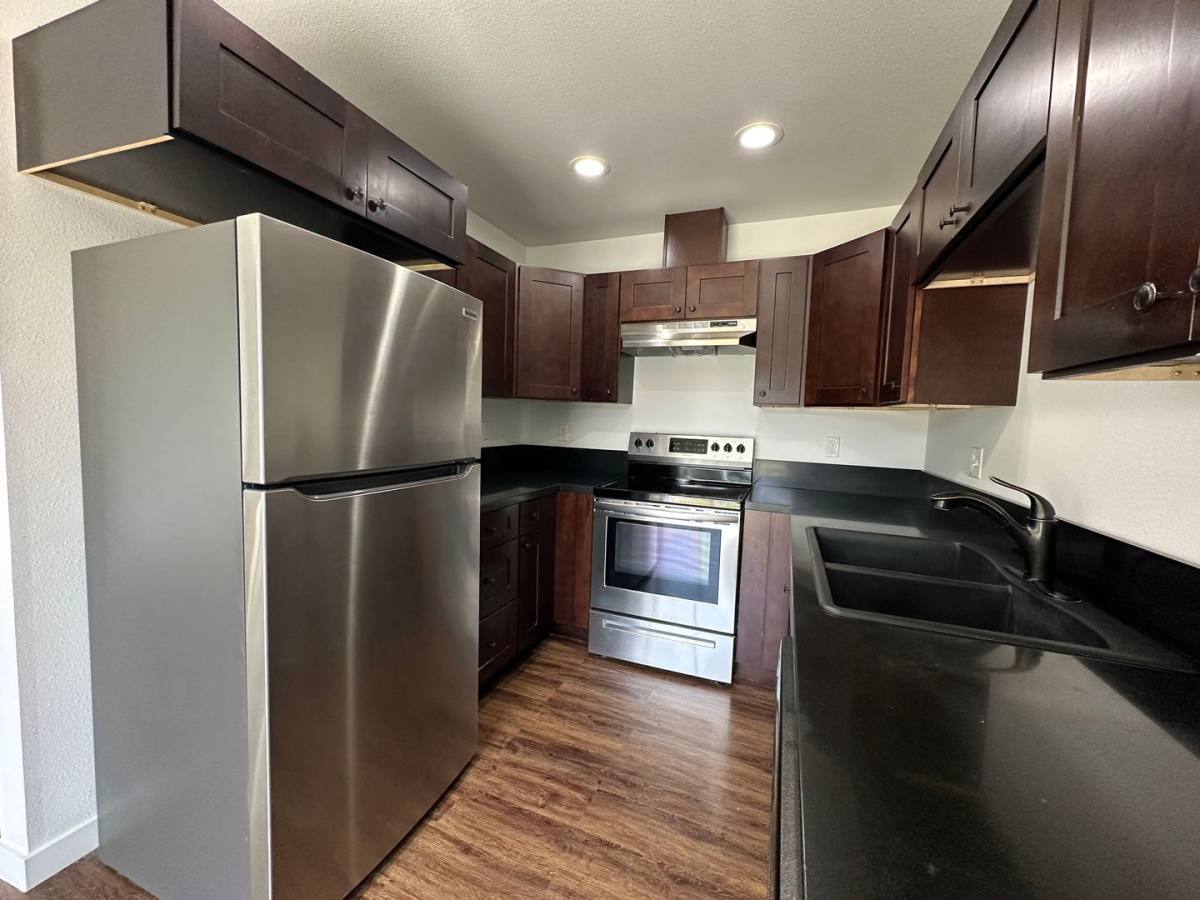 House for rent at 1280 44th Ave, Sweet Home, OR 97386