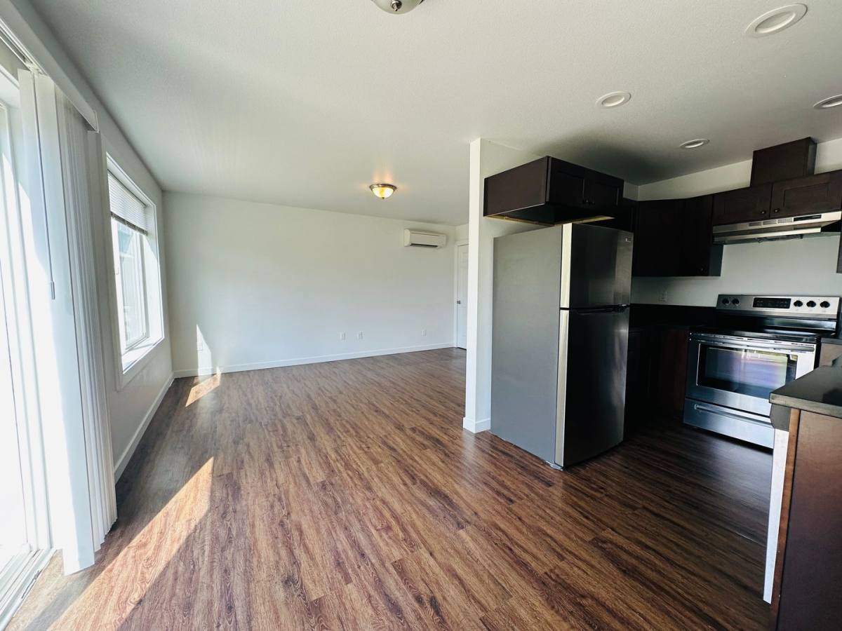 House for rent at 1280 44th Ave, Sweet Home, OR 97386