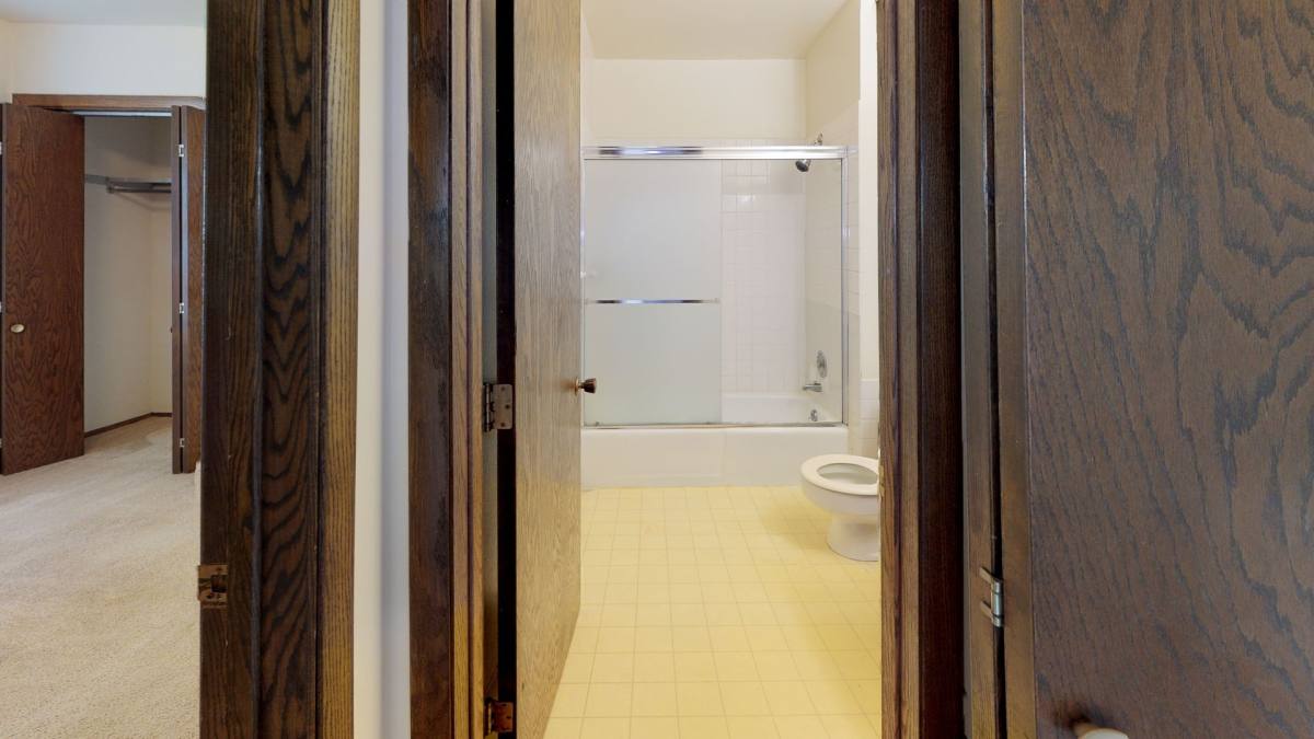 Apartment for rent at 2609 Thomas Dr, Eau Claire, WI 54701