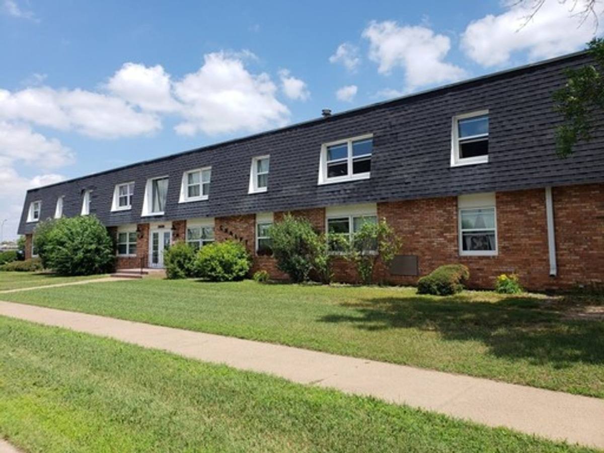 Apartment for rent at 2609 Thomas Dr, Eau Claire, WI 54701