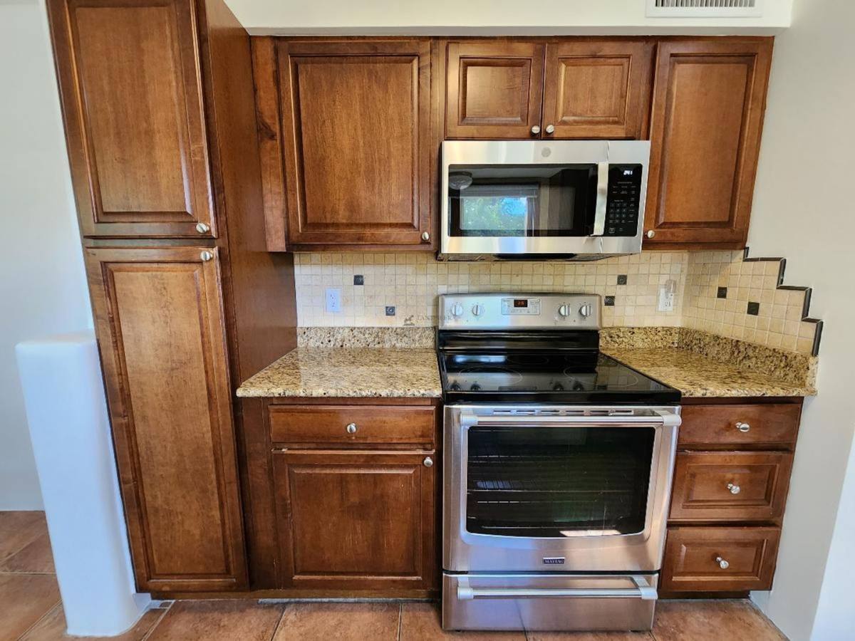 Townhouse for rent at 3100 Plaza Blanca, Santa Fe, NM 87507