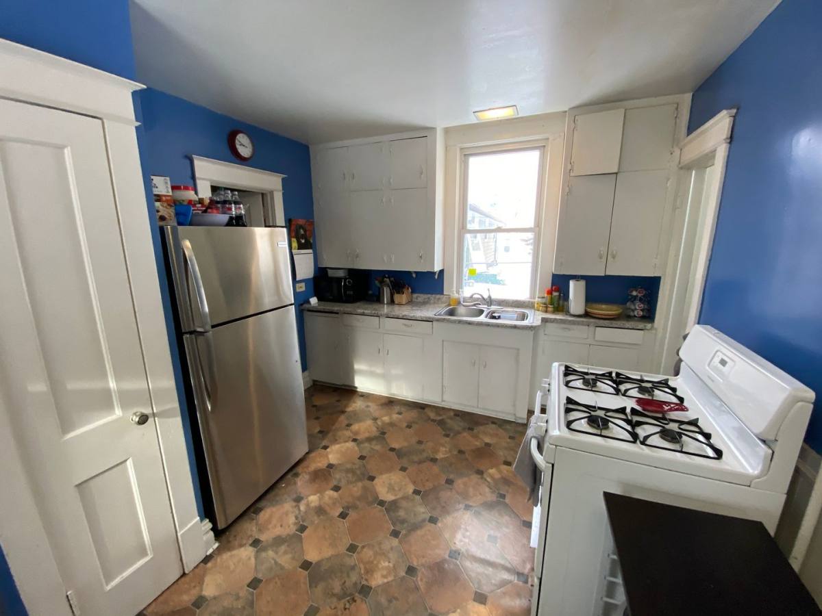 House for rent at 1204 Kenwood, Duluth, MN 55811