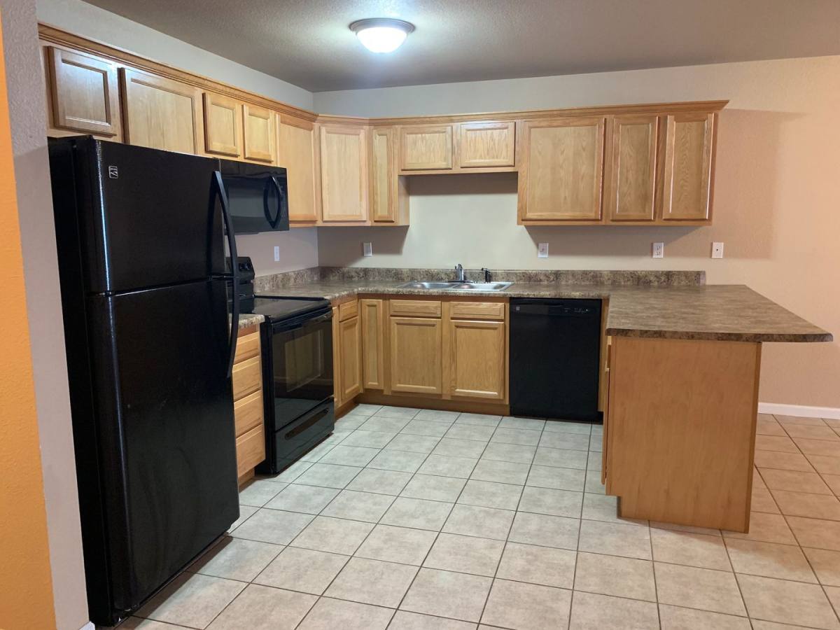 Apartment for rent at 117 Edna St, Waynesville, MO 65583