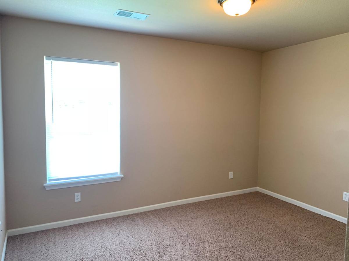Apartment for rent at 117 Edna St, Waynesville, MO 65583