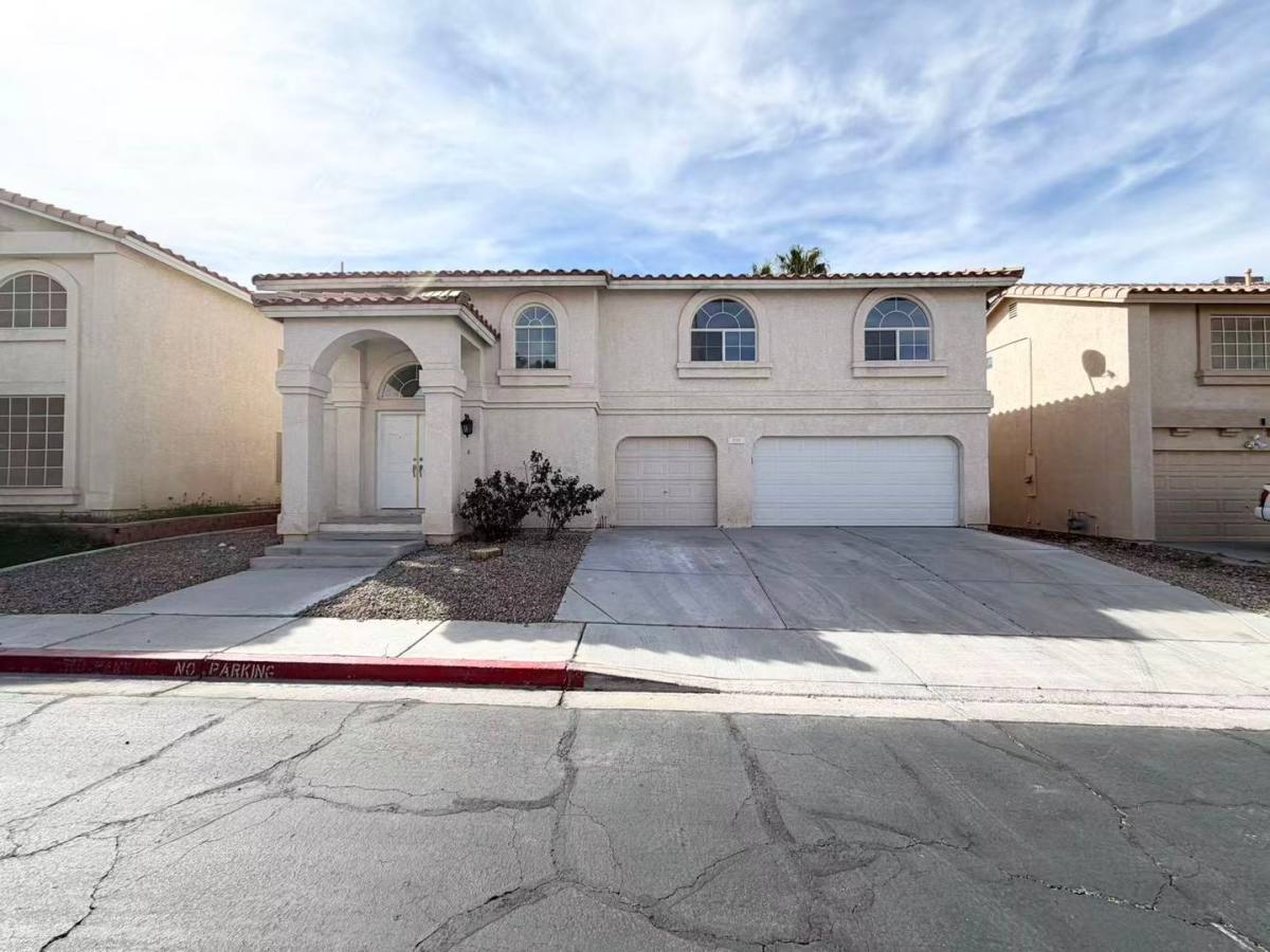 House for rent at 261 Delfino Way, Henderson, NV 89074