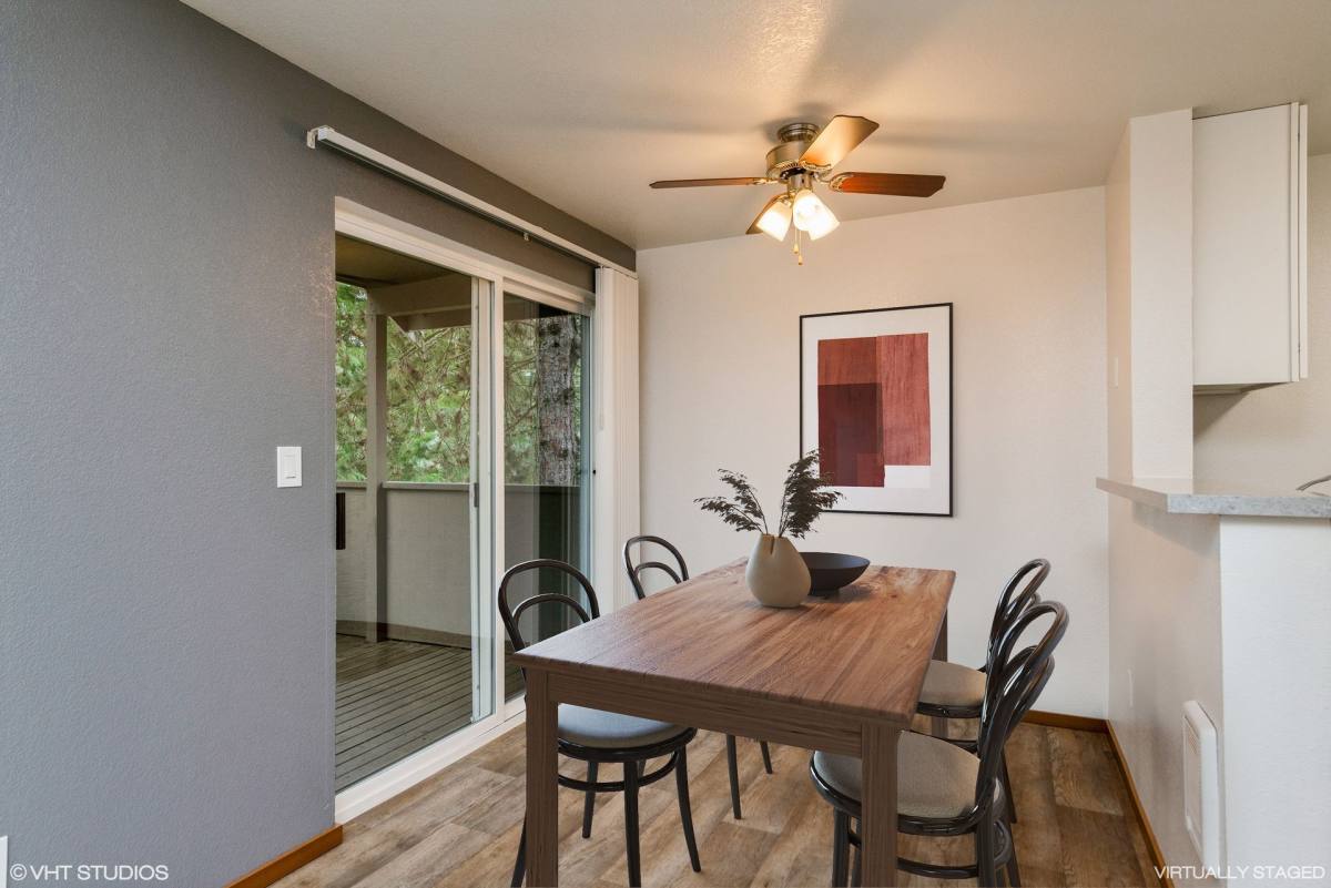 Townhouse for rent at 300 Kenyon St NW, Olympia, WA 98502