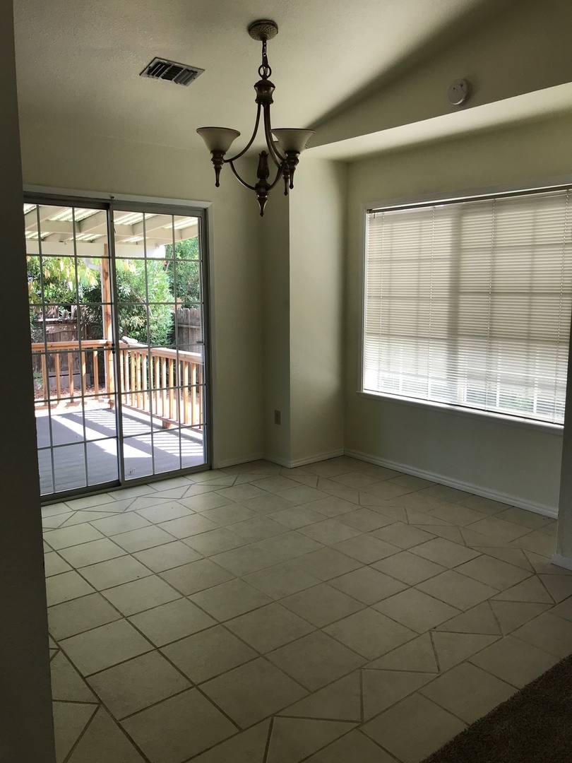 House for rent at 1653 Kildare Dr, Redding, CA 96001