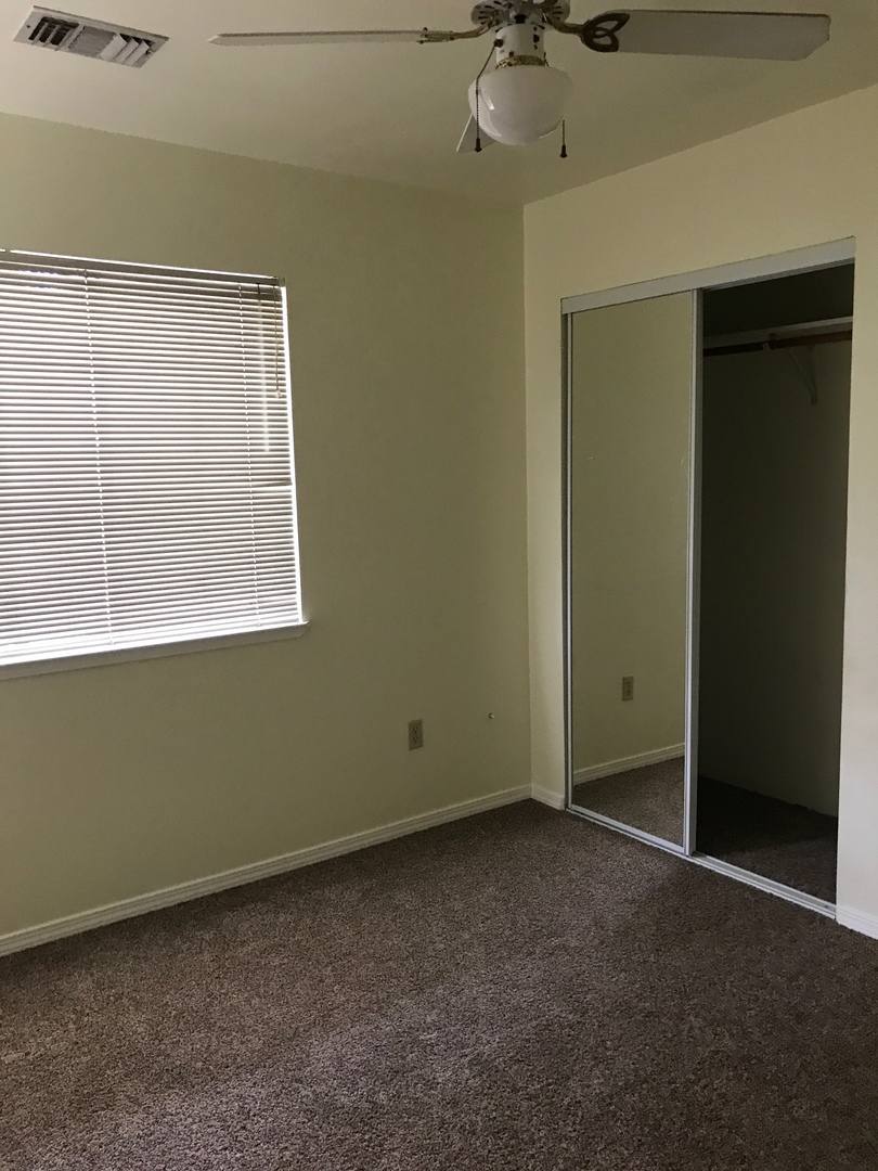 House for rent at 1653 Kildare Dr, Redding, CA 96001