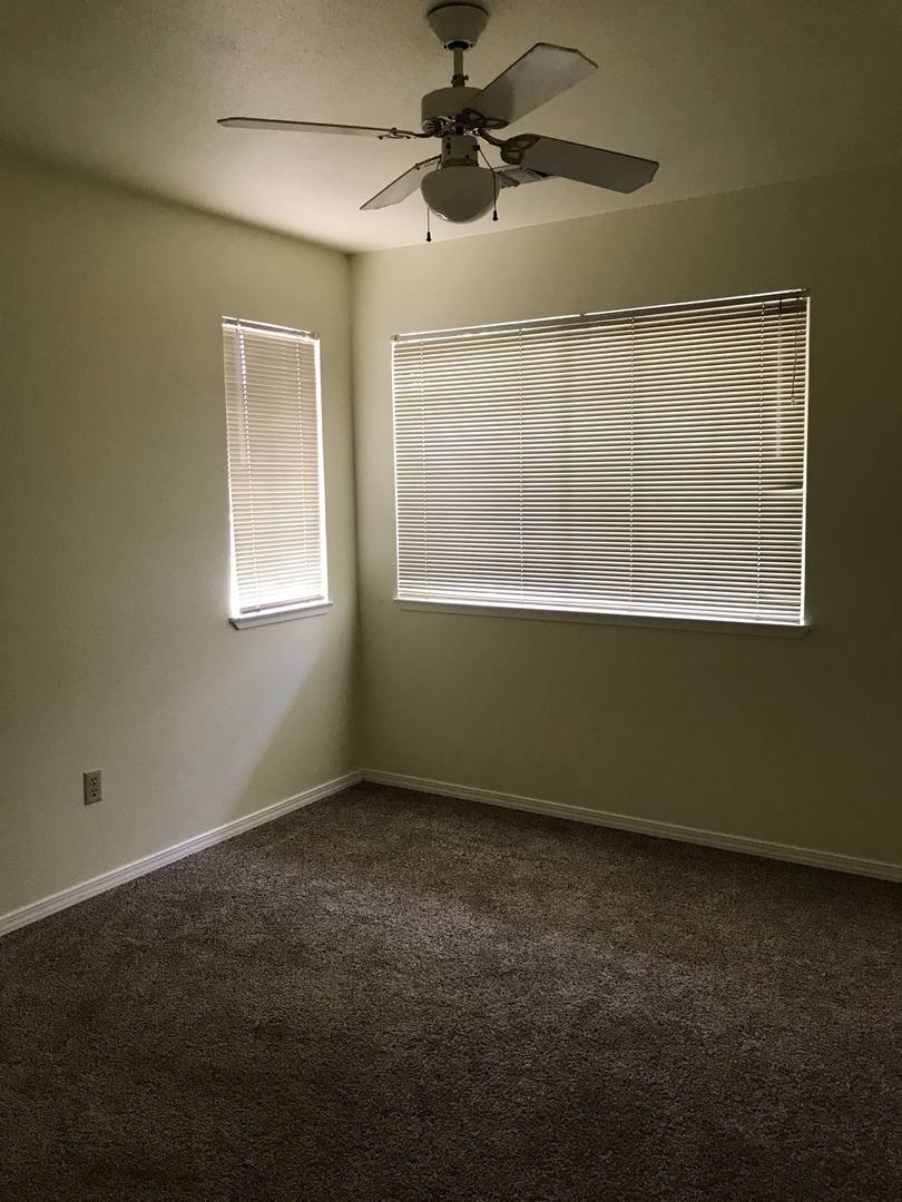 House for rent at 1653 Kildare Dr, Redding, CA 96001