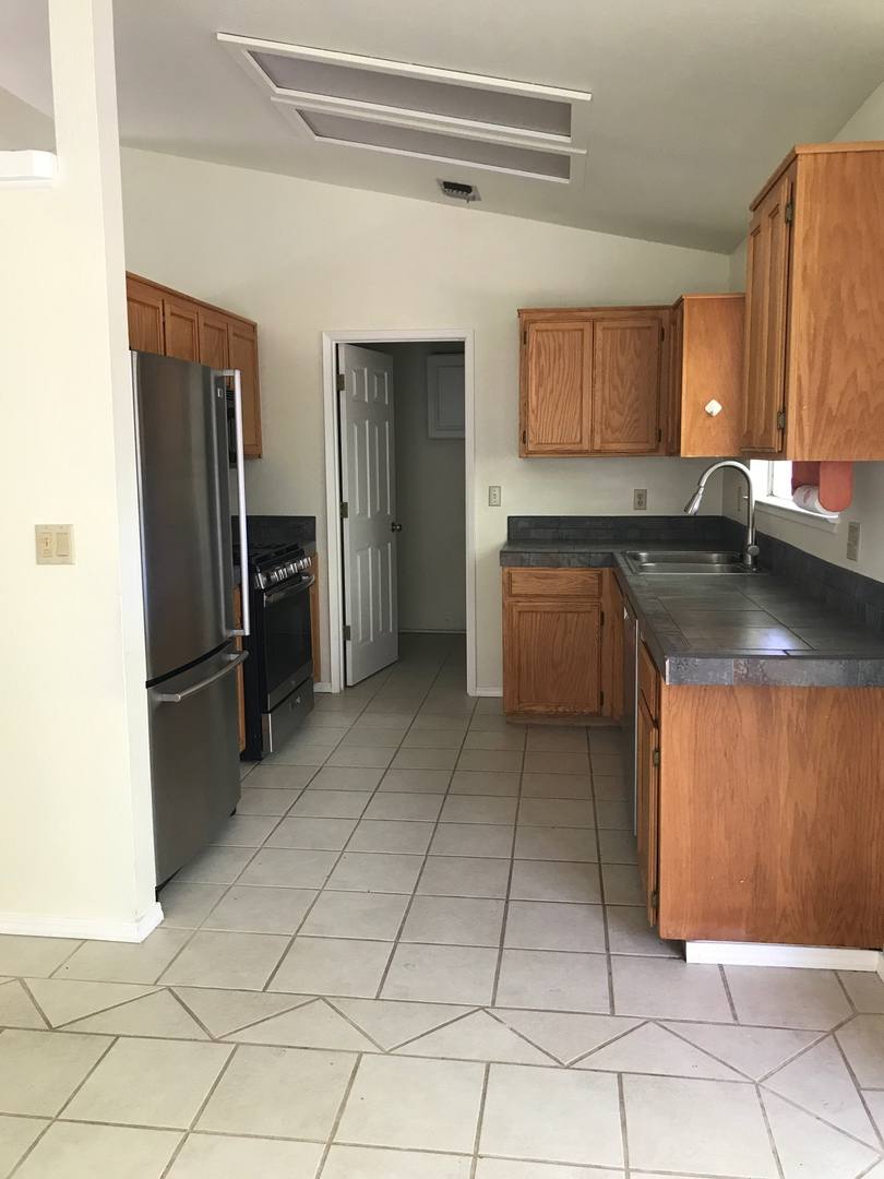 House for rent at 1653 Kildare Dr, Redding, CA 96001