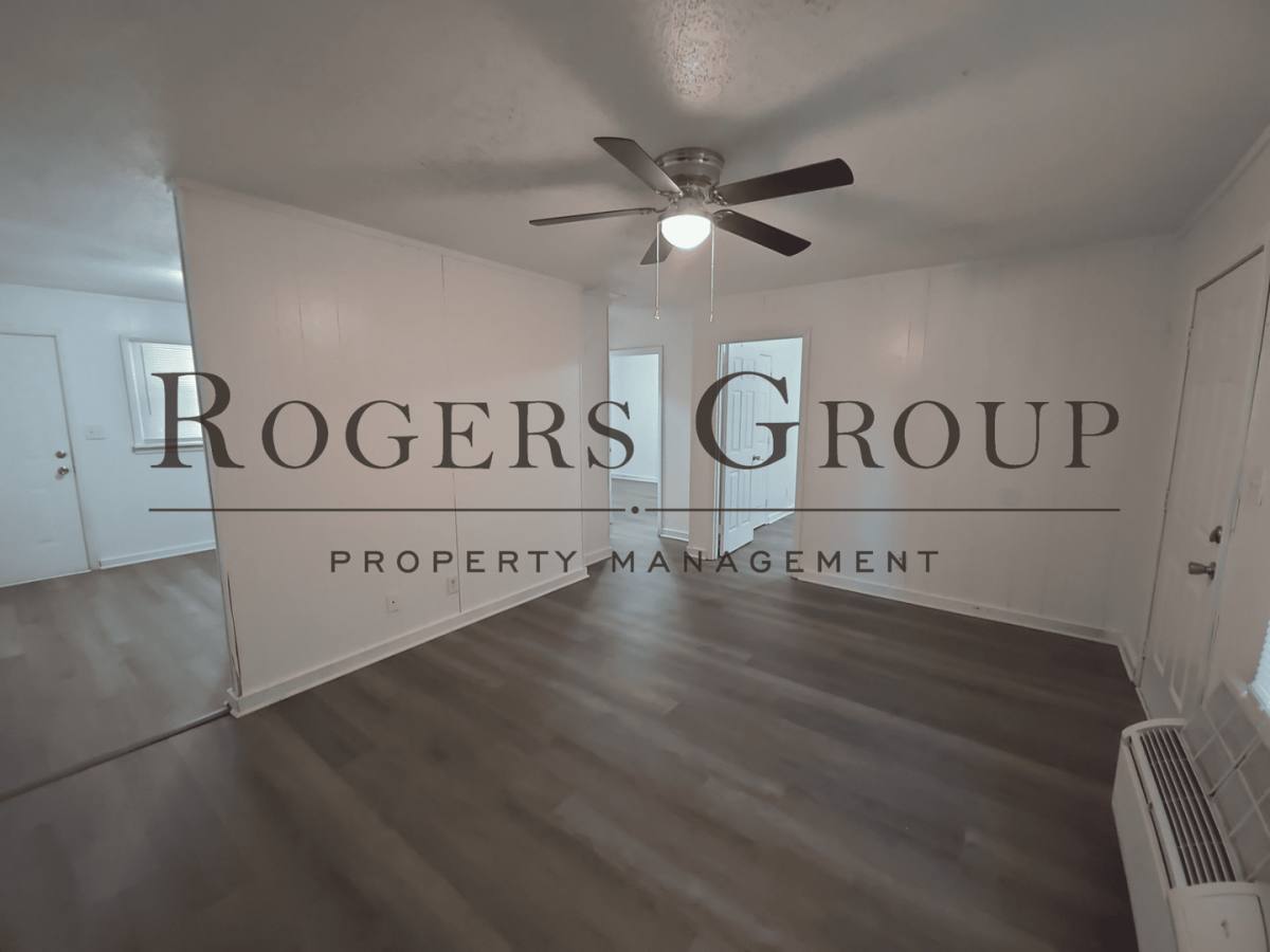 Apartment for rent at 923-925 Arch St, Henderson, NC 27536