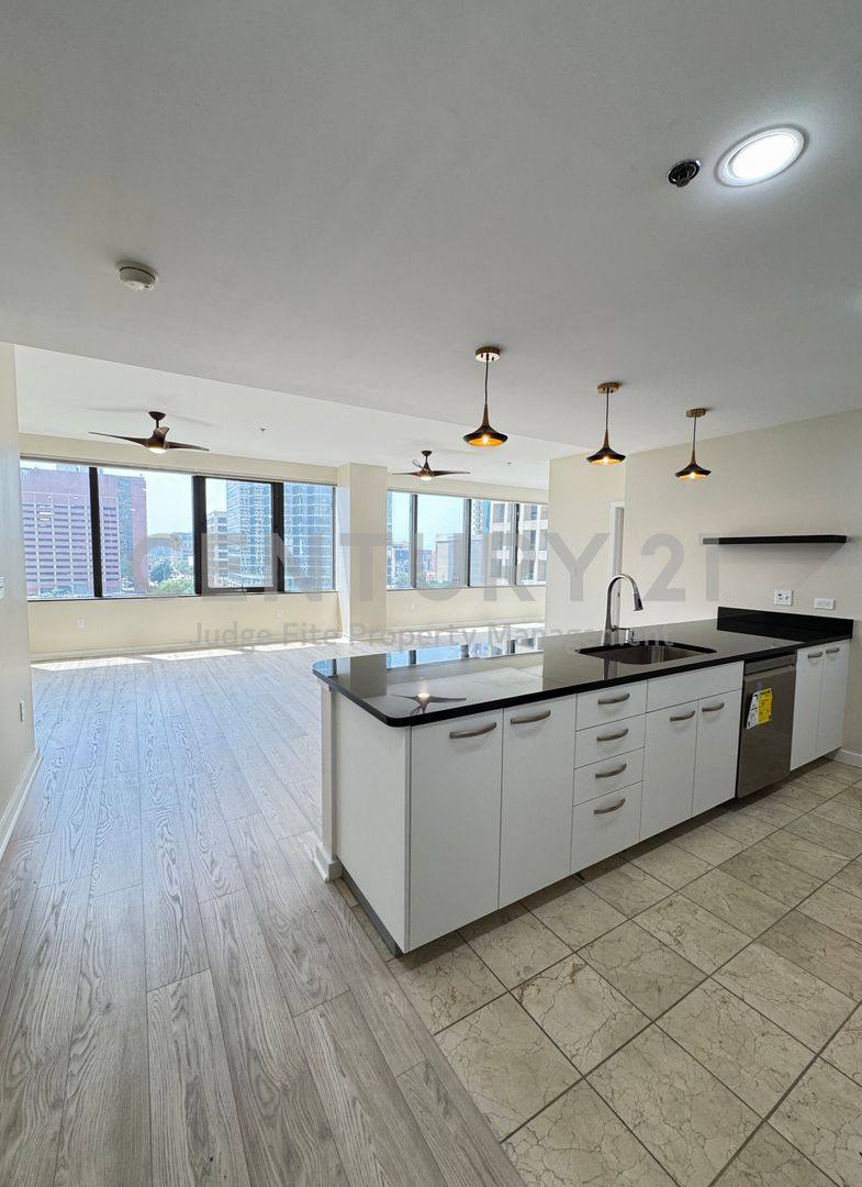 Condo for rent at 1200 Main St, Dallas, TX 75202