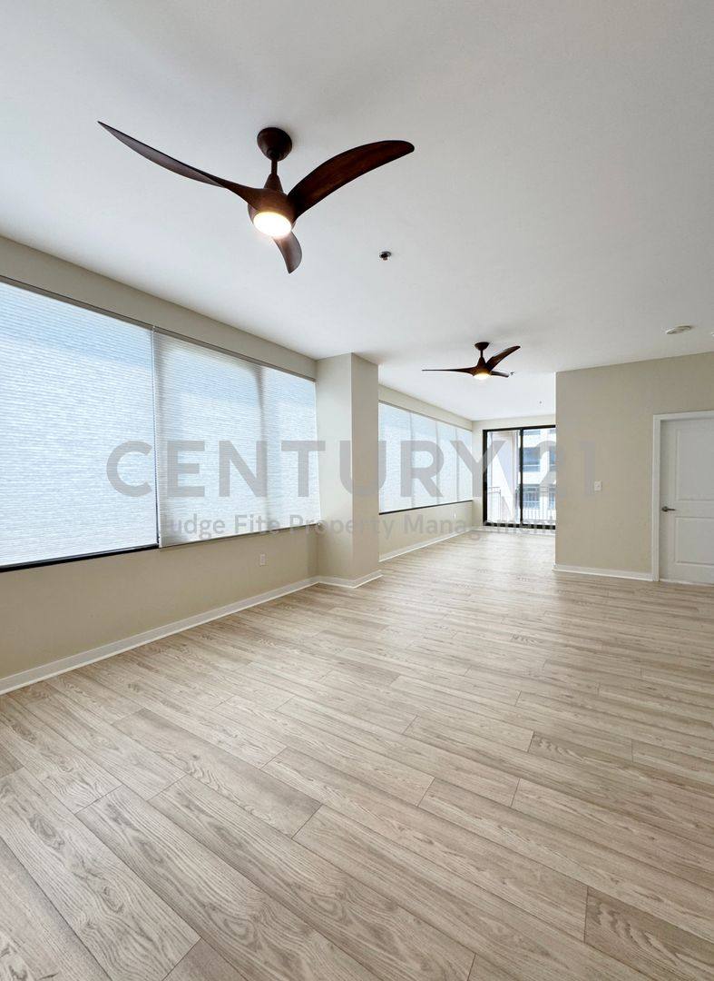 Condo for rent at 1200 Main St, Dallas, TX 75202