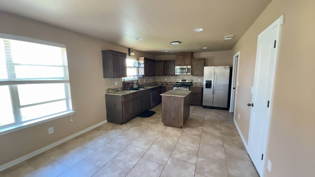 House for rent at 104 W Little Dipper Dr, Killeen, TX 76542