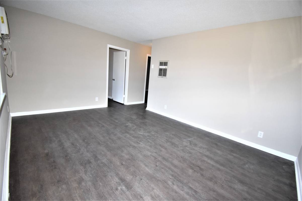 Apartment for rent at 132 A St, Clarksville, TN 37040