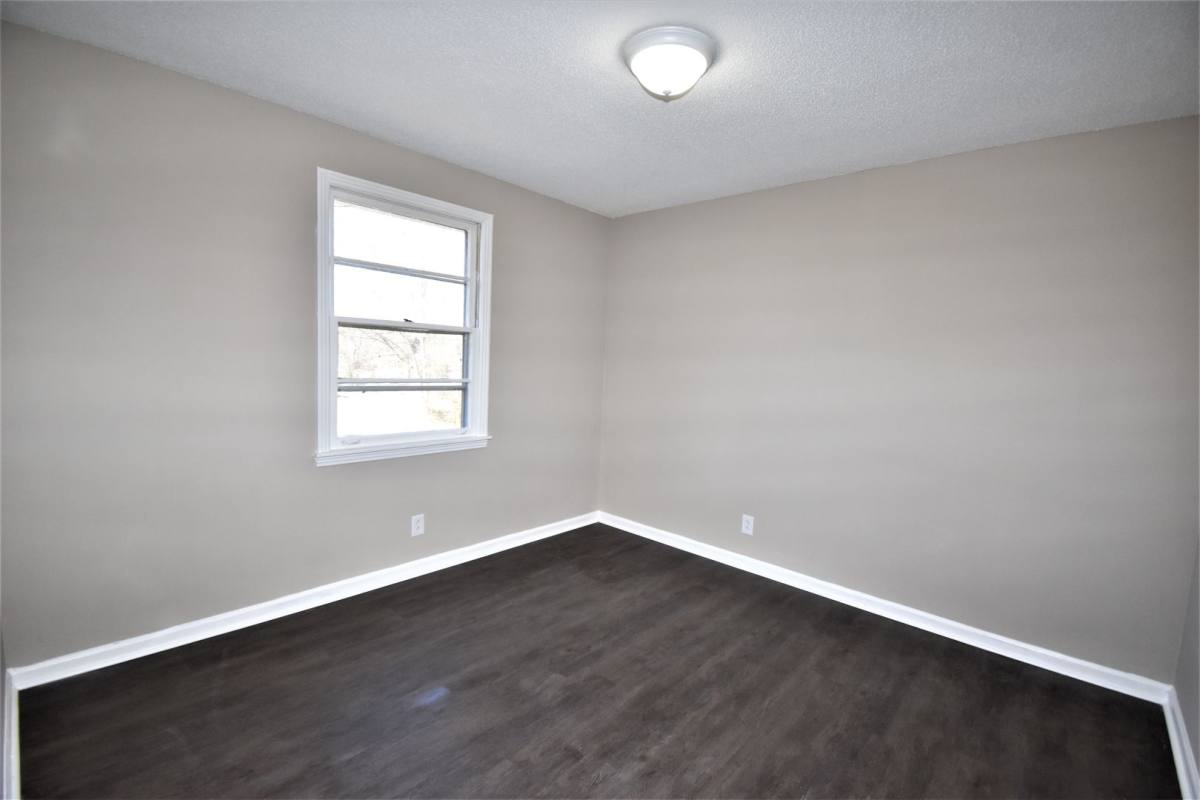 Apartment for rent at 132 A St, Clarksville, TN 37040