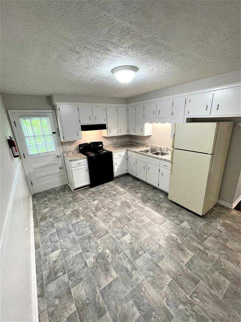Apartment for rent at 408 Martha Lane, Clarksville, TN 37043