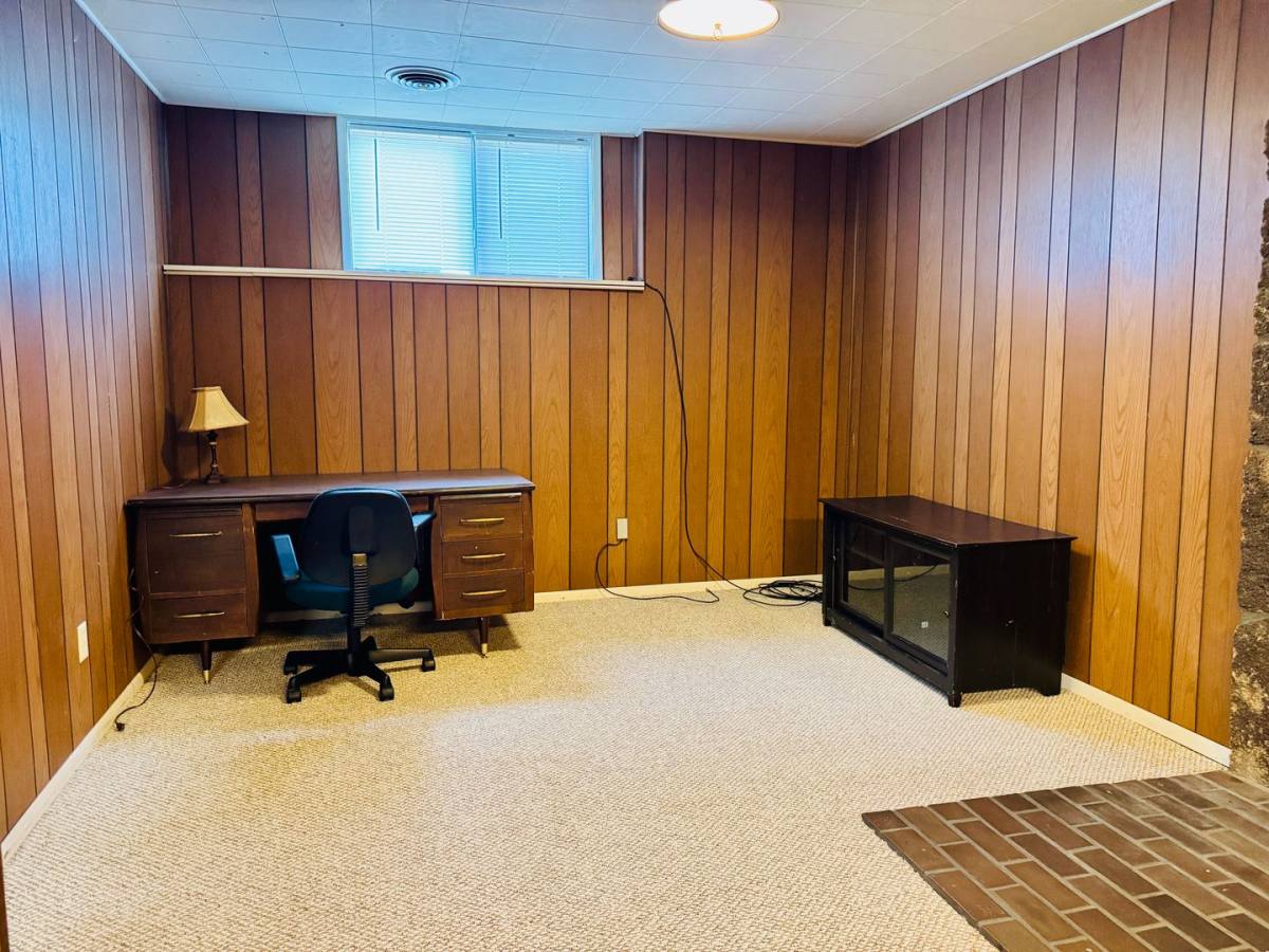 Apartment for rent at 92 2nd St, La Grande, OR 97850