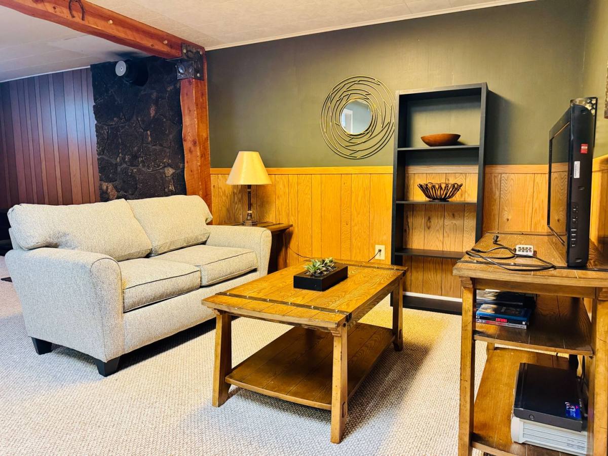 Apartment for rent at 92 2nd St, La Grande, OR 97850