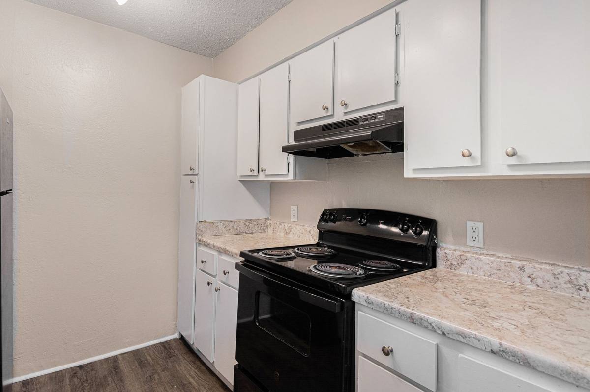 Apartment for rent at 1229 Beacon Parkway E, Birmingham, AL 35209