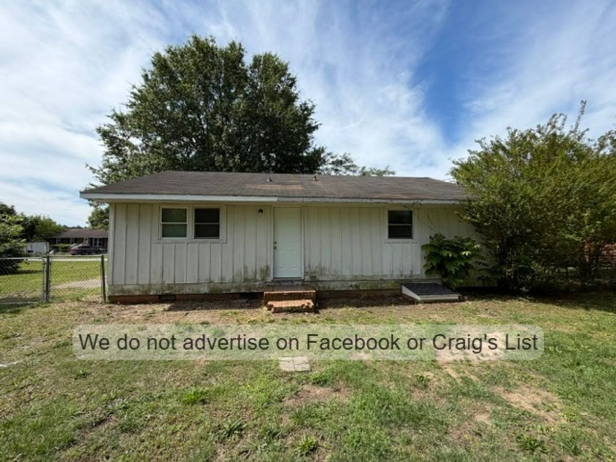 House for rent at 2721 Daly Ave, Spring Lake, NC 28390