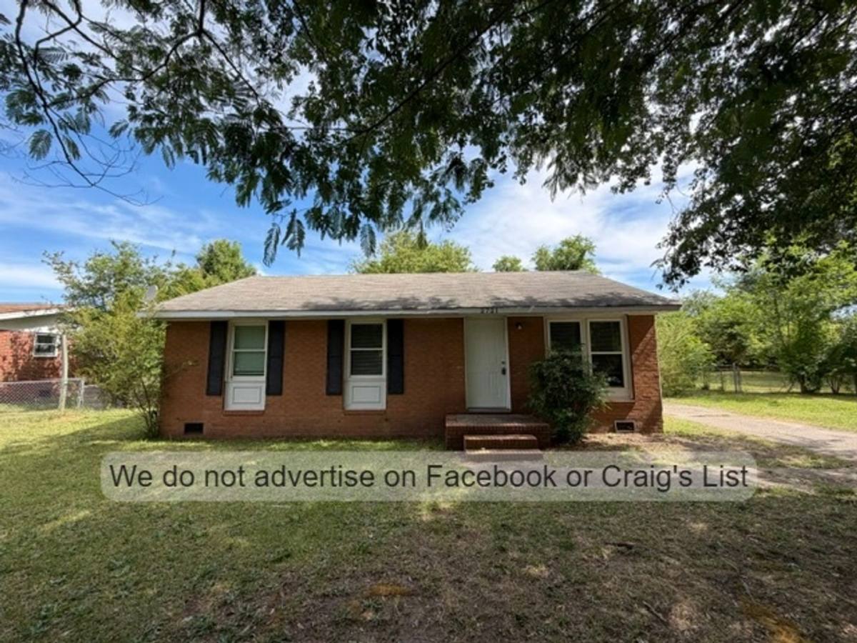 House for rent at 2721 Daly Ave, Spring Lake, NC 28390