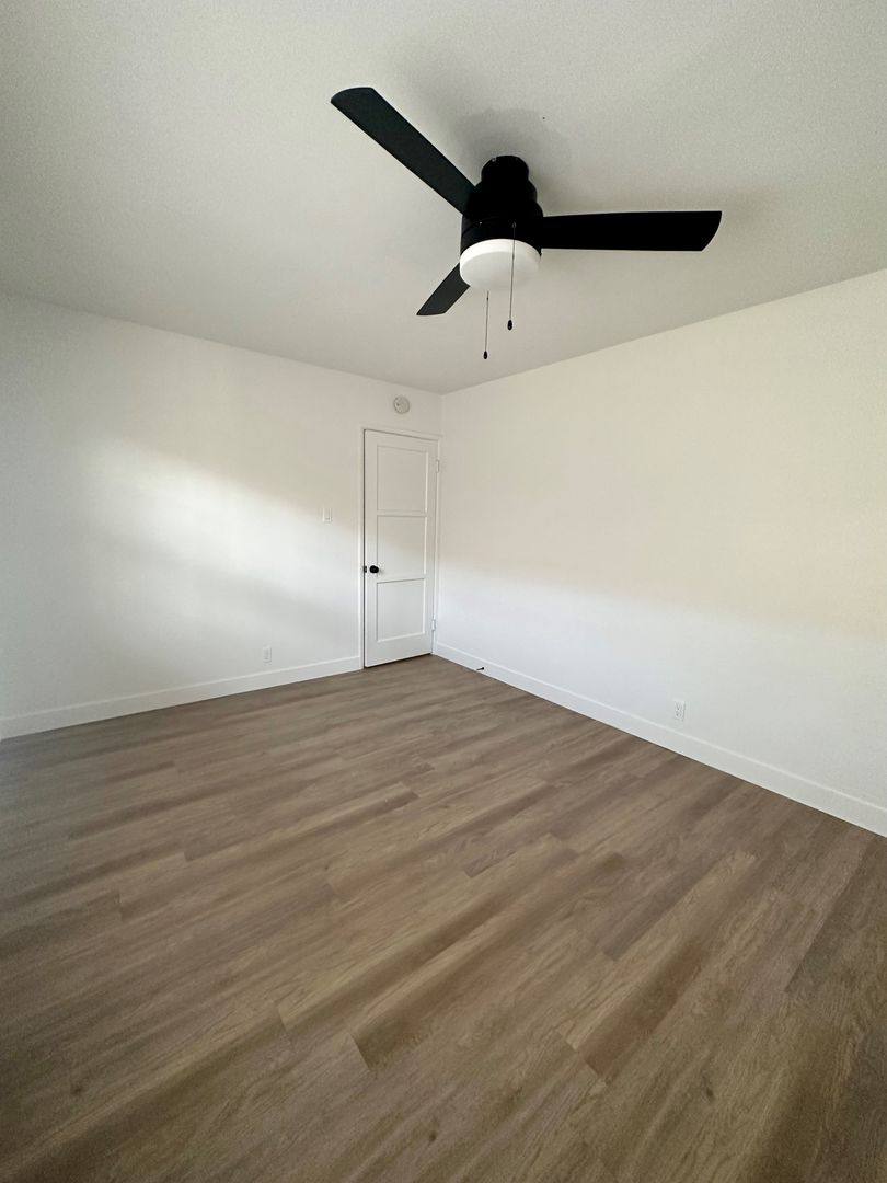Apartment for rent at 440-450 E San Antonio Dr, Long Beach, CA 90807