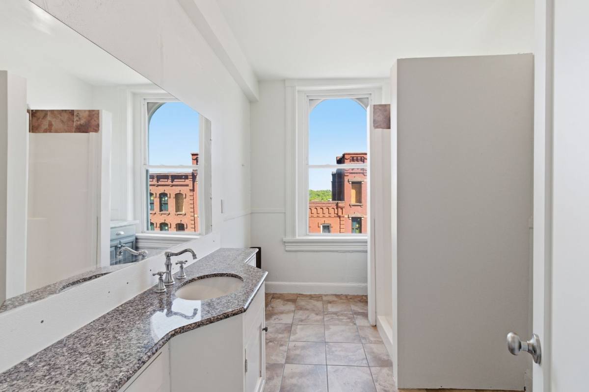Apartment for rent at 105 High St, Holyoke, MA 01040