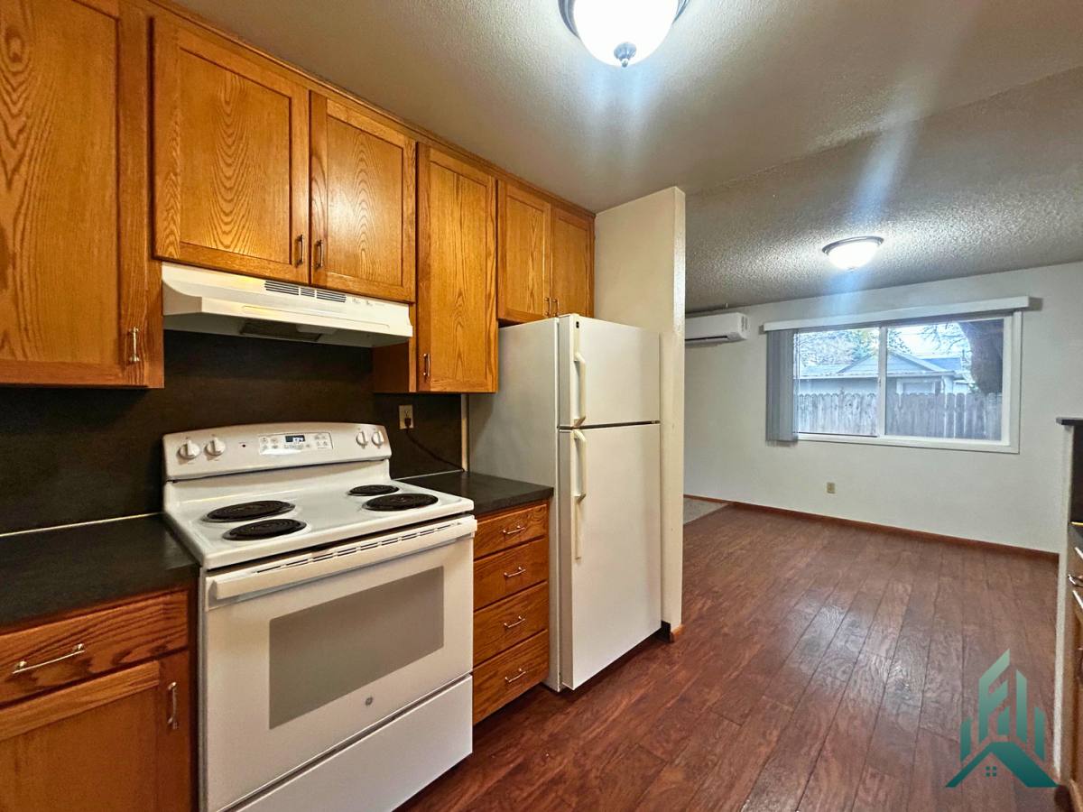 Apartment for rent at 827-829 NW 29th St, Corvallis, OR 97330