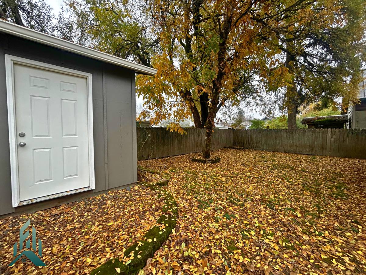 Apartment for rent at 827-829 NW 29th St, Corvallis, OR 97330